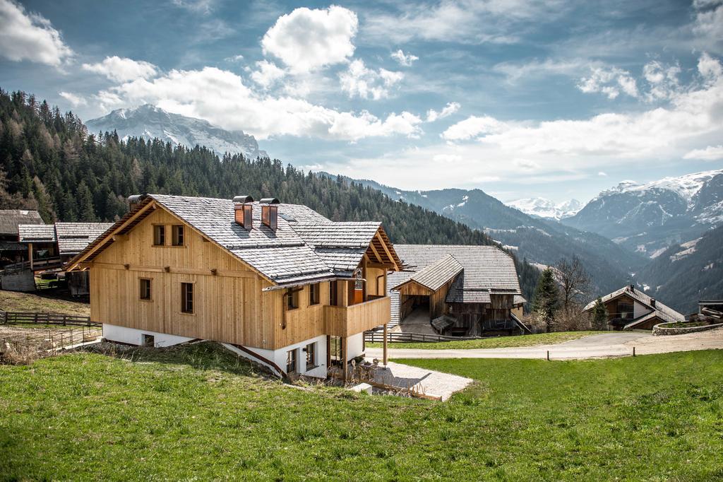 Mountain Chalet Pia Villa La Valle Exterior photo