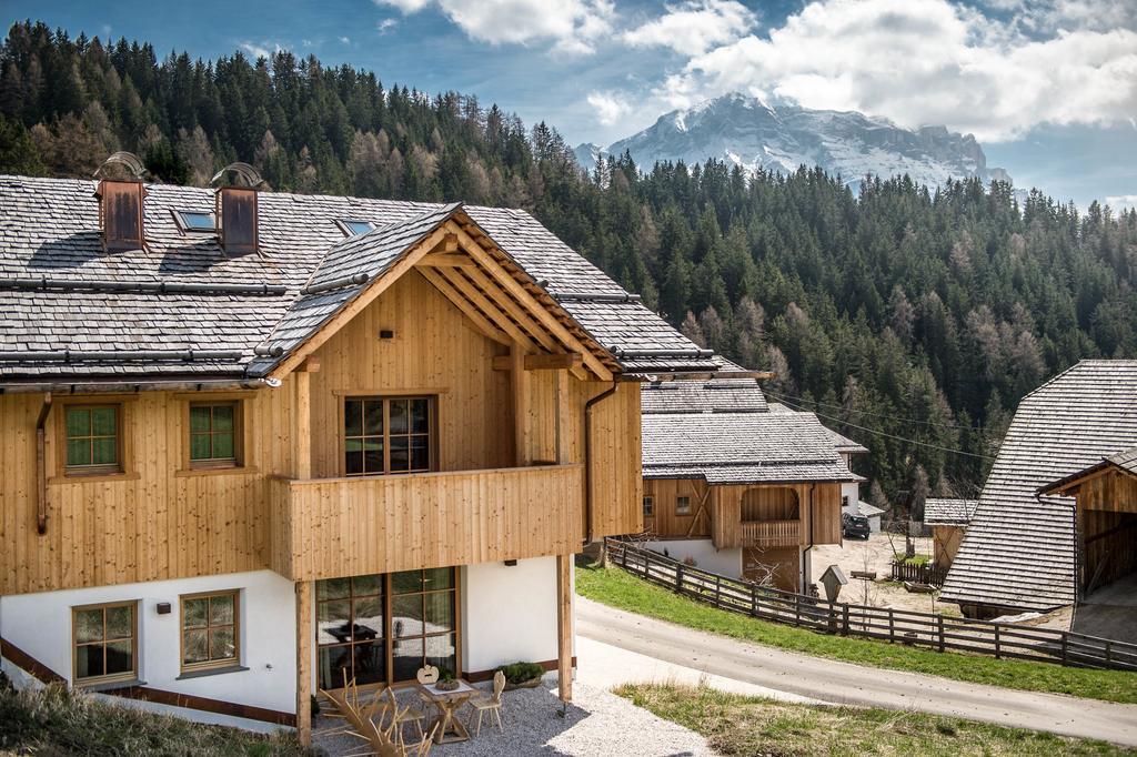 Mountain Chalet Pia Villa La Valle Exterior photo